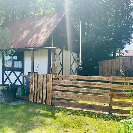 Romantyczna Alojamento de Turismo Selvagem Pisarzowice (Bielsko)