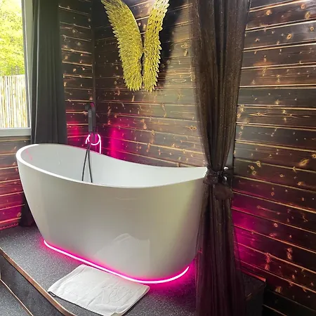 Romantyczna Alojamento de Turismo Selvagem *